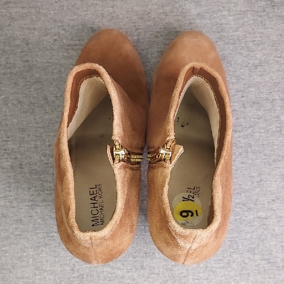 Michael Kors Haven Tan Suede Zip-Up Ankle Bootie Heels Size 9.5 - Picture 9 of 13